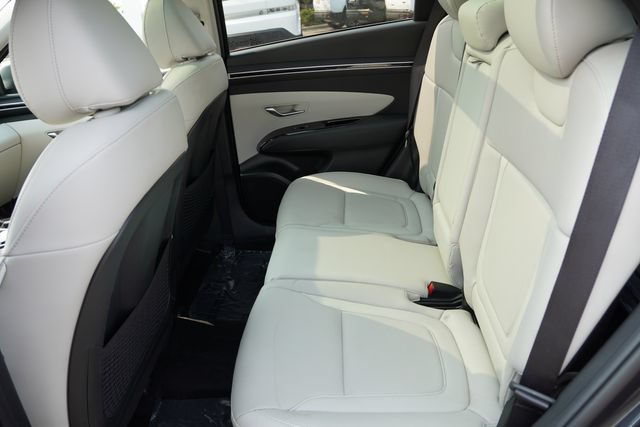 Used 2023 Hyundai Tucson Limited AWD/4WD image 17