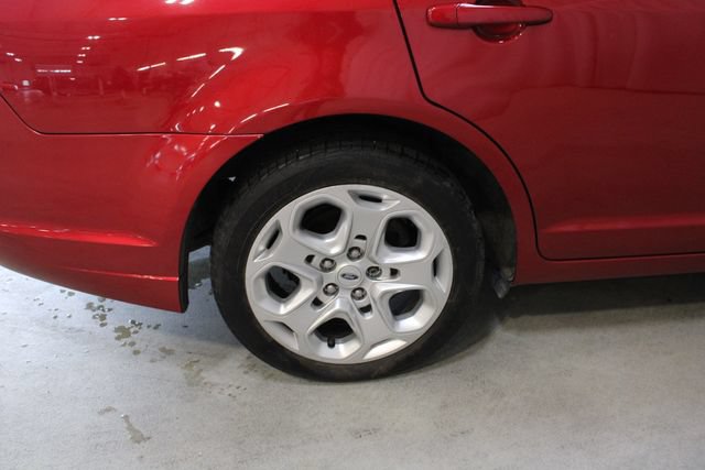 Used 2010 Ford Fusion SE FWD image 25