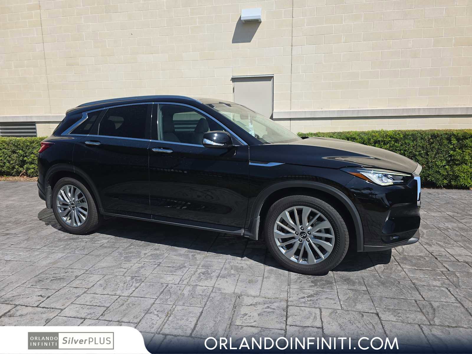 Used 2023 INFINITI QX50 Luxe w/ Cargo Package FWD image 1