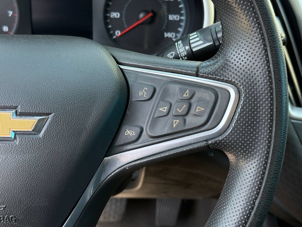 Used 2022 Chevrolet Malibu LS FWD image 9