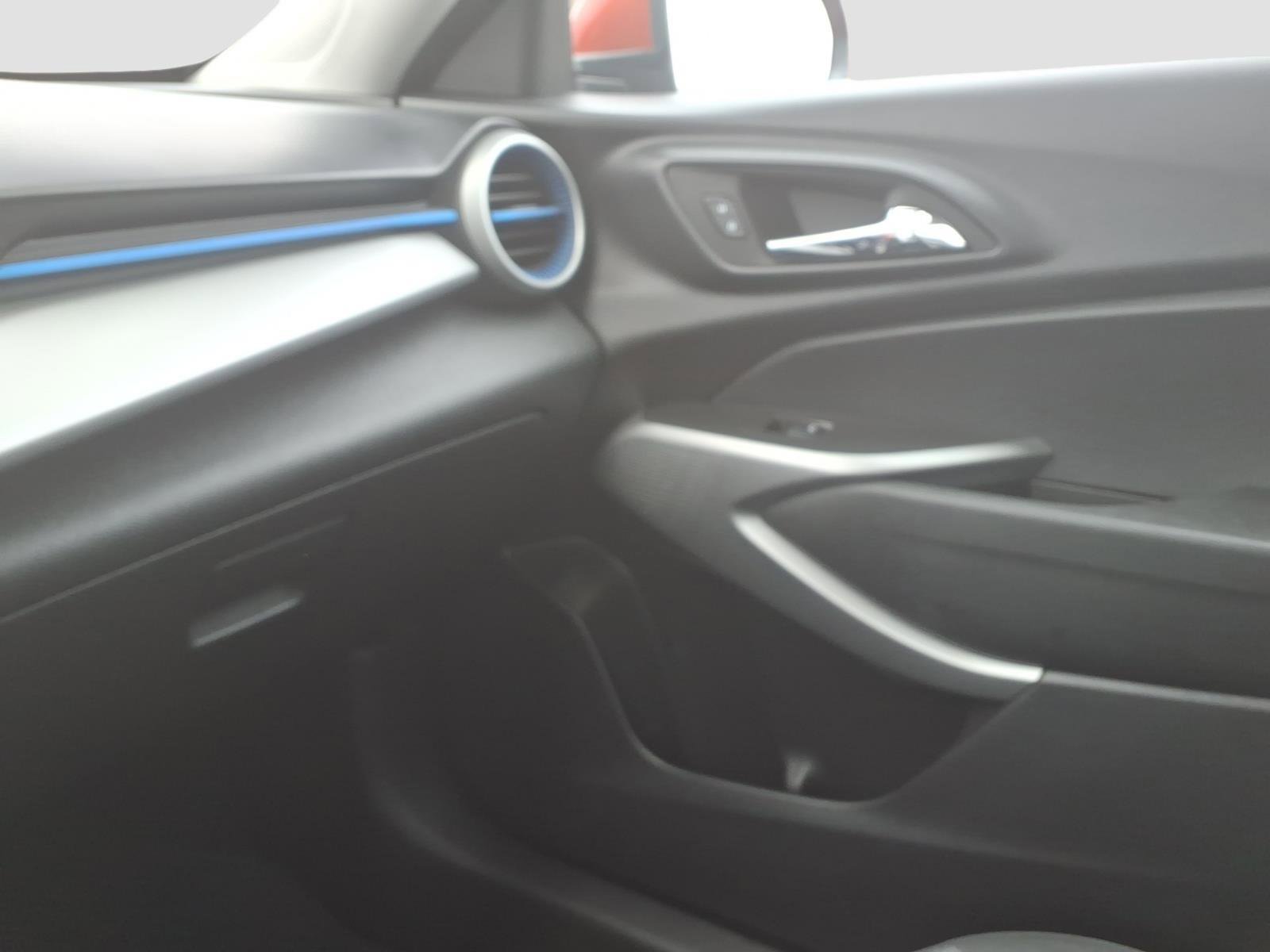 Certified 2024 Chevrolet Trax LS w/ LS Convenience Package image 25