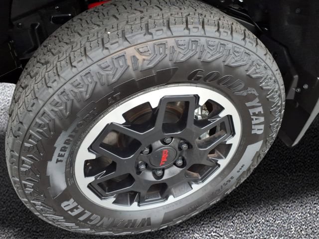 New 2026 Toyota Tacoma TRD Off-Road w/ TRD Off Road Premium Package AWD/4WD image 9