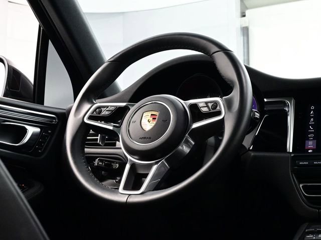 Certified 2020 Porsche Macan image 21