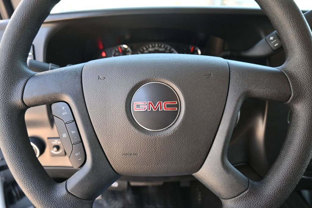 New 2026 GMC Savana 3500 Extended RWD image 19