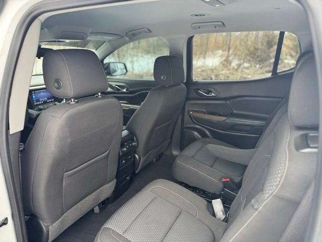 Used 2022 GMC Acadia SLE w/ Driver Convenience Package image 16