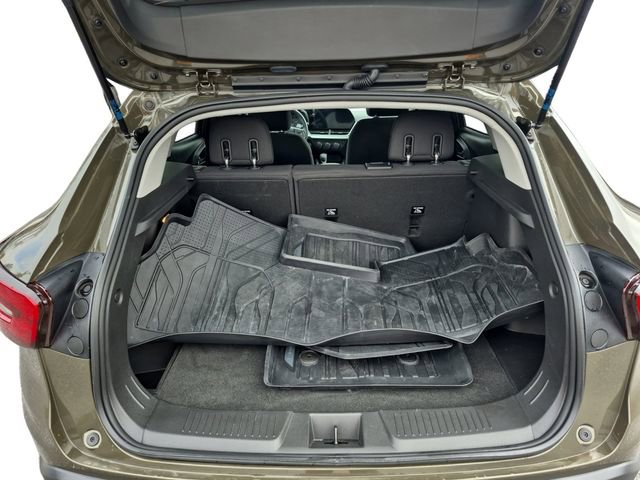 Used 2024 Chevrolet Trax LS w/ LS Convenience Package image 19