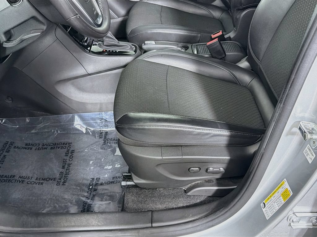 Used 2019 Buick Encore Sport Touring FWD image 19