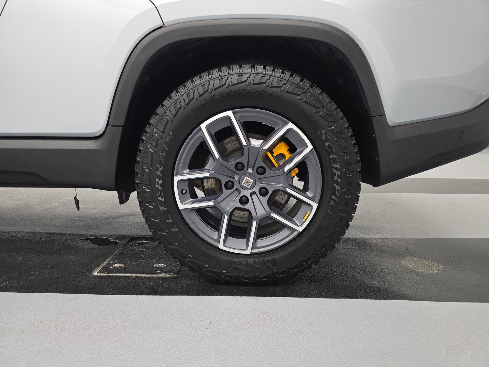 Used 2022 Rivian R1T Adventure AWD/4WD image 10
