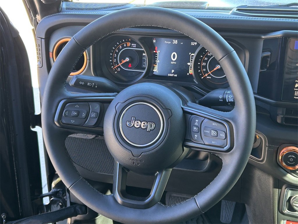 Used 2025 Jeep Gladiator Mojave w/ Safety Group image 44