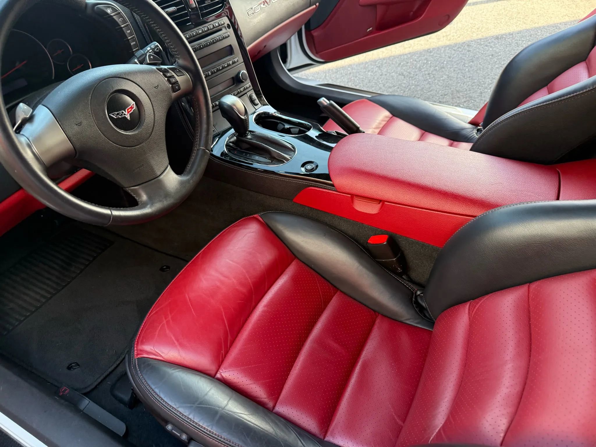 Used 2008 Chevrolet Corvette Coupe w/ Preferred Equipment Group image 19