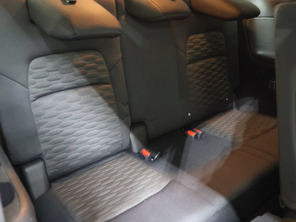 Used 2022 Nissan Pathfinder SV AWD/4WD image 13