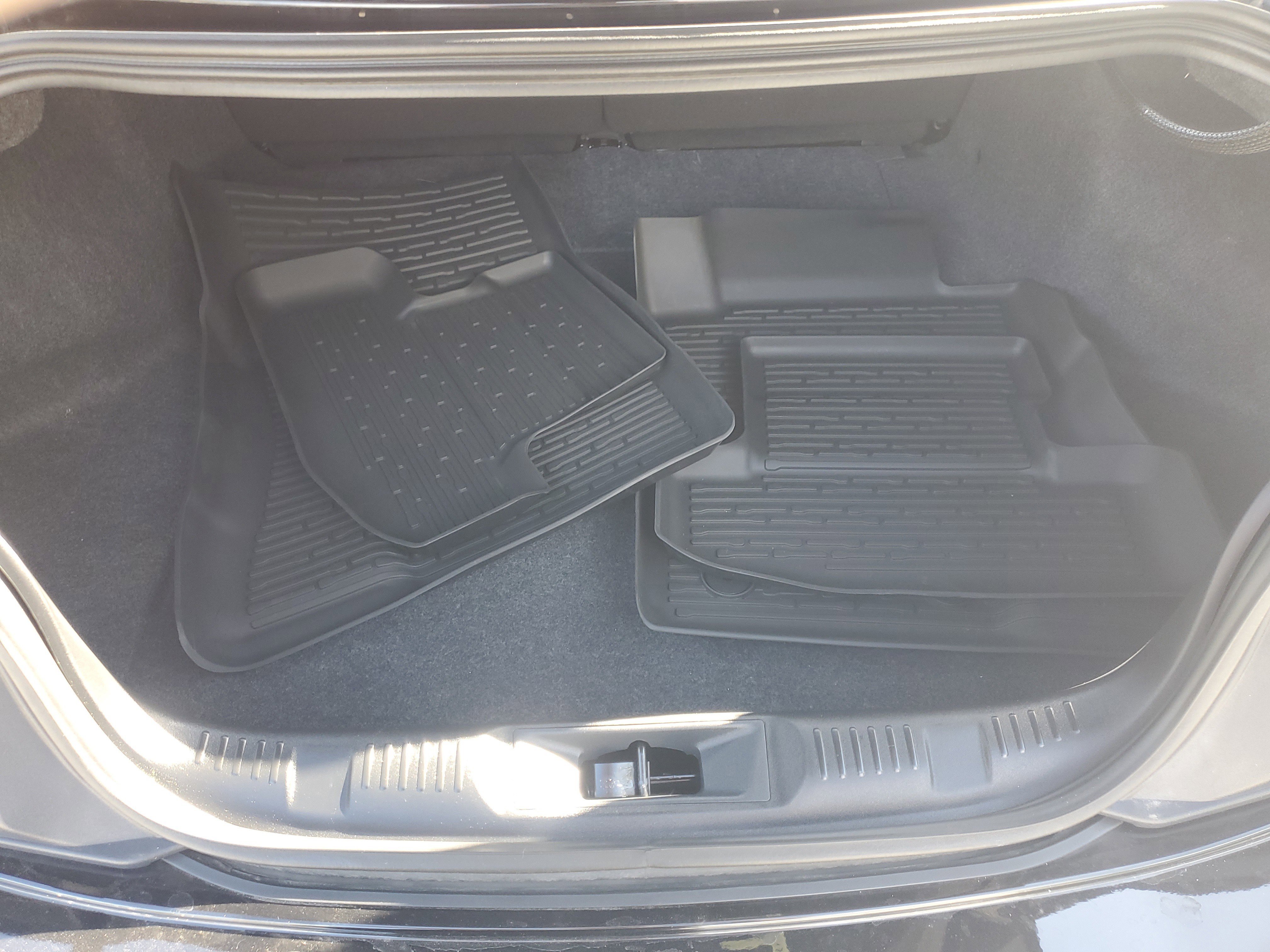 Used 2024 Ford Mustang EcoBoost image 12