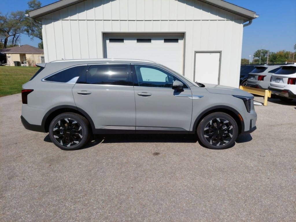 New 2026 Kia Sorento EX image 2