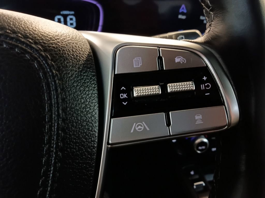 Used 2025 Kia Telluride AWD image 25