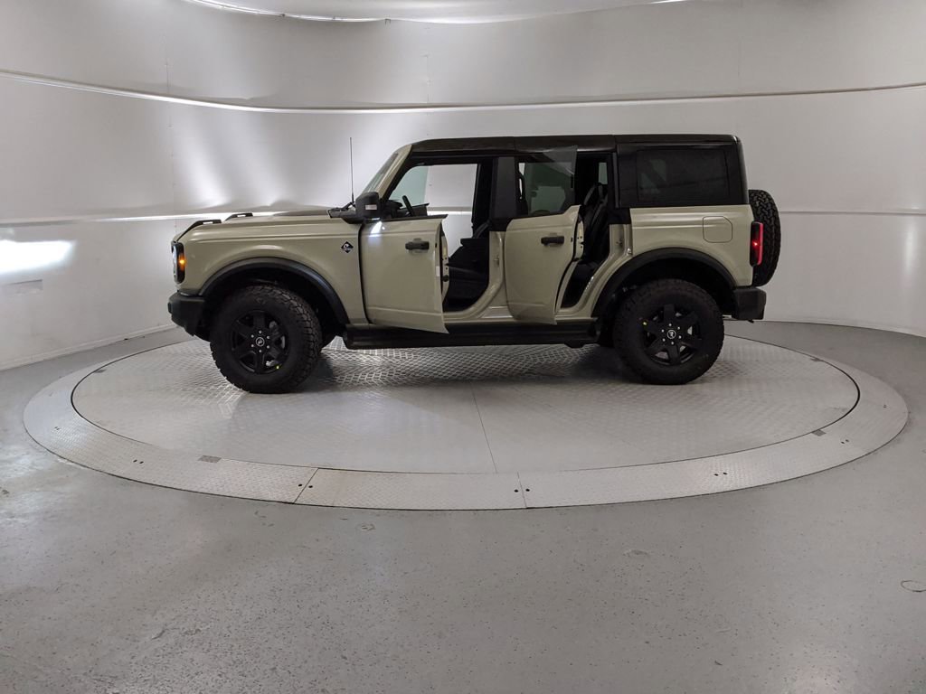 New 2025 Ford Bronco Outer Banks image 11