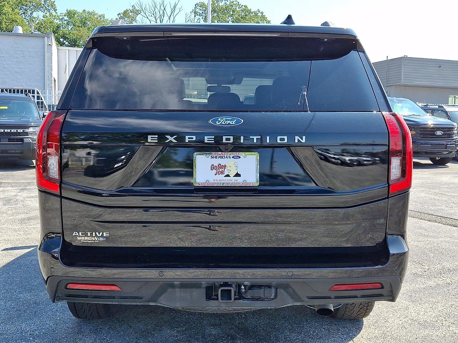 Certified 2025 Ford Expedition Active AWD/4WD image 6