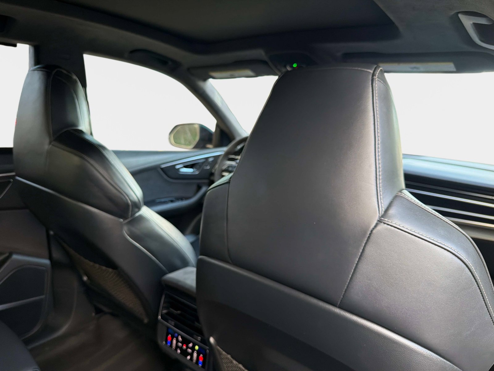 Used 2024 Audi RS Q8 image 29