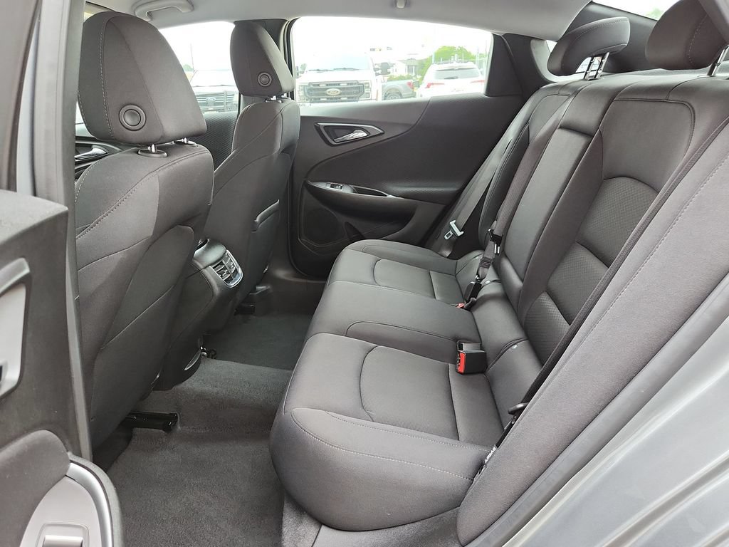 Used 2023 Chevrolet Malibu LT FWD image 13