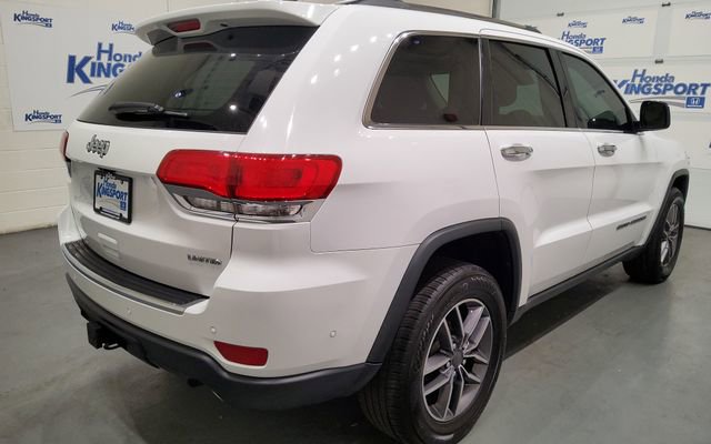 Used 2019 Jeep Grand Cherokee Limited RWD image 3