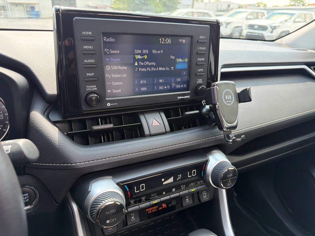 Used 2022 Toyota RAV4 XLE w/ Convenience Package AWD/4WD image 32