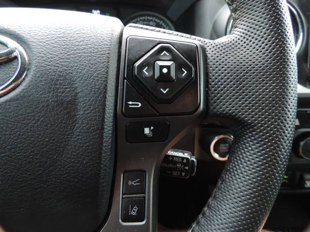 Used 2022 Toyota Tacoma TRD Off-Road w/ Technology Package image 32