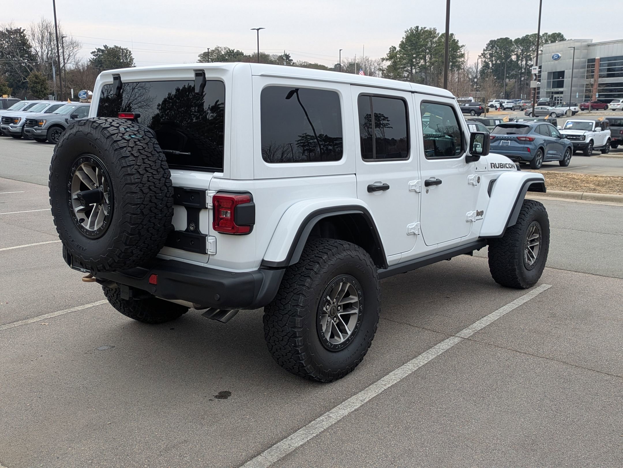 Used 2024 Jeep Wrangler Unlimited Rubicon 392 image 4