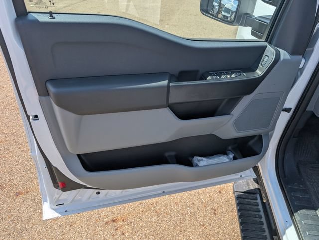 New 2026 Ford F350 XL w/ XL Chrome Package AWD/4WD image 15