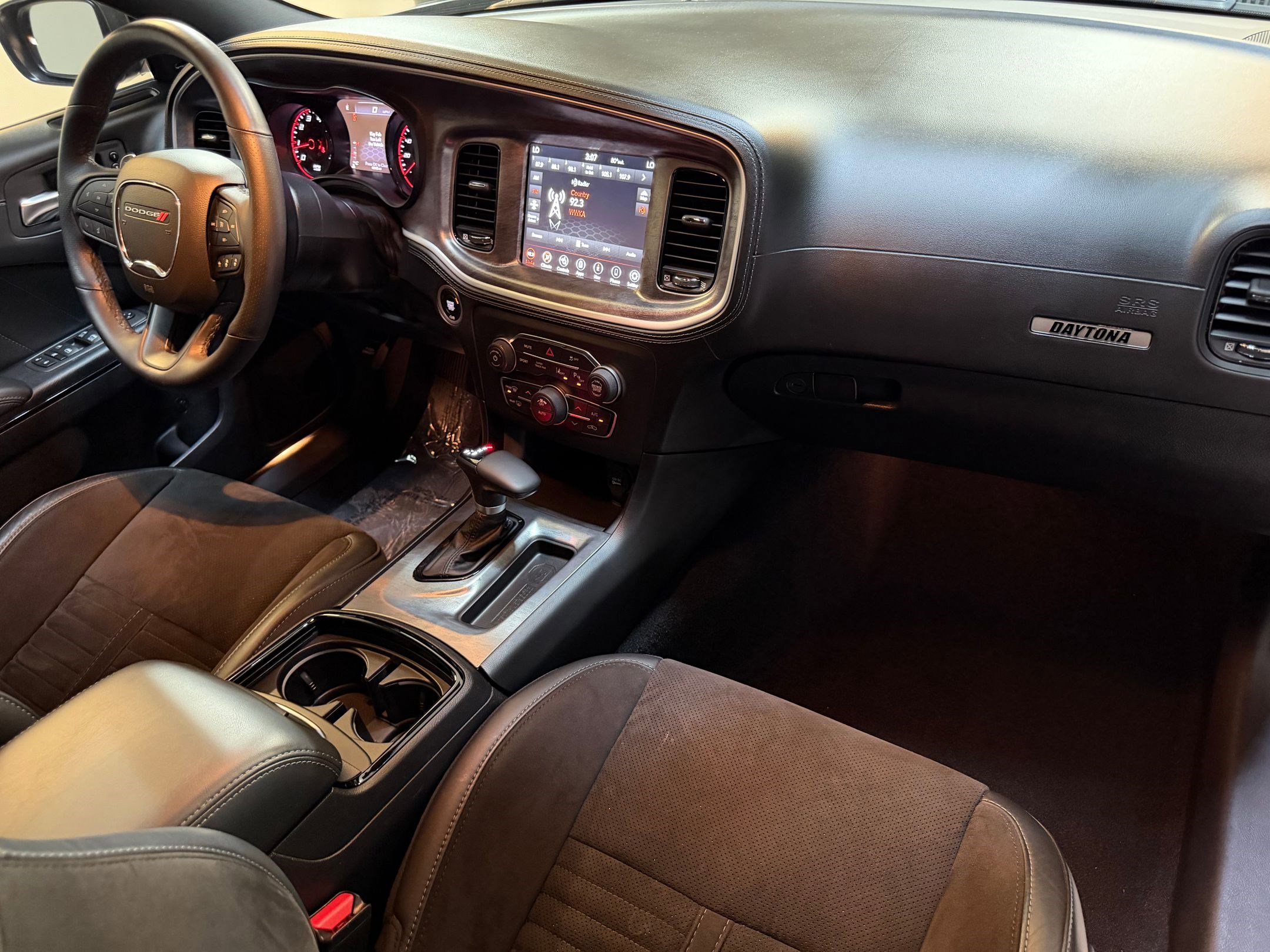 Used 2023 Dodge Charger R/T w/ Daytona Edition Group image 47