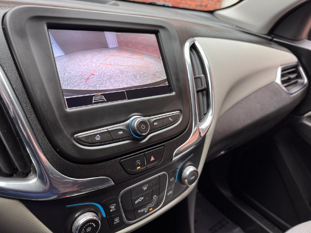 Used 2023 Chevrolet Equinox LS w/ LS Convenience Package FWD image 18
