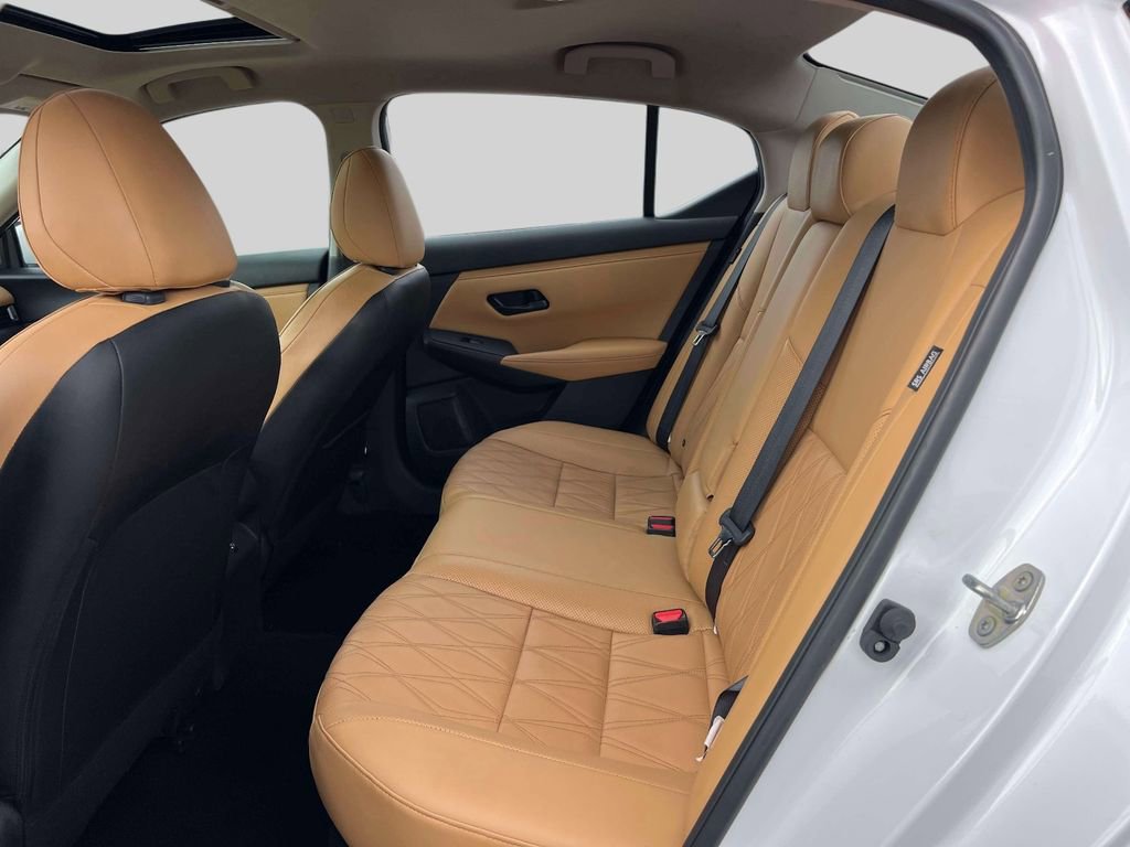 Used 2025 Nissan Sentra SV w/ SV Premium Package FWD image 12