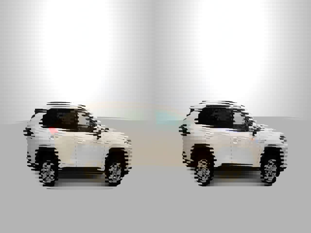 Certified 2021 Toyota RAV4 XLE w/ Convenience Package image 9