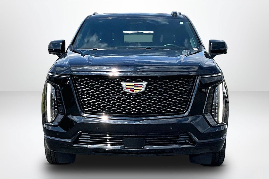 Used 2025 Cadillac Escalade Sport Platinum AWD/4WD image 2