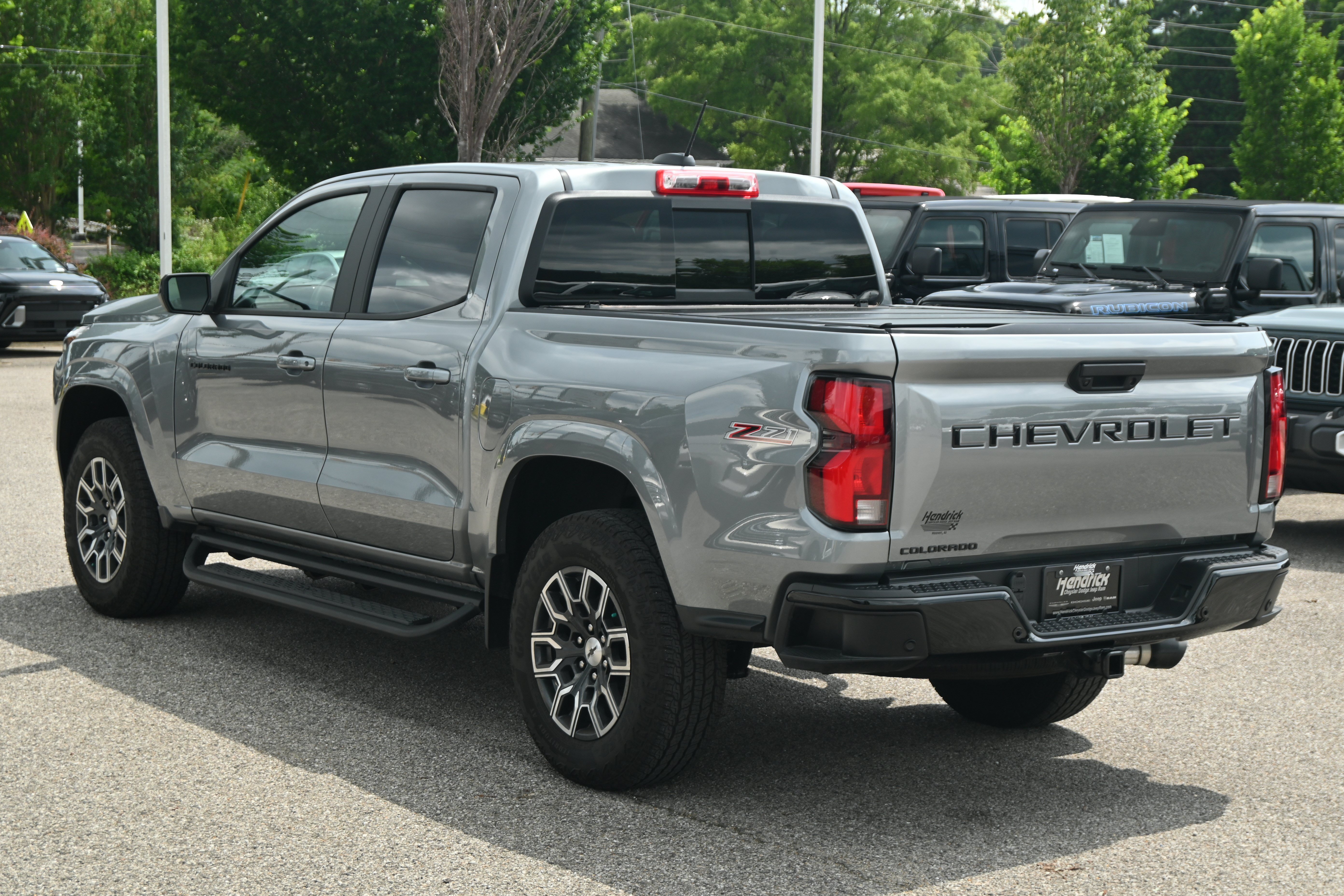 Used 2023 Chevrolet Colorado Z71 w/ Z71 Convenience Package 2 AWD/4WD image 8