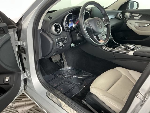 Used 2016 Mercedes-Benz C 300 4MATIC Sedan image 14