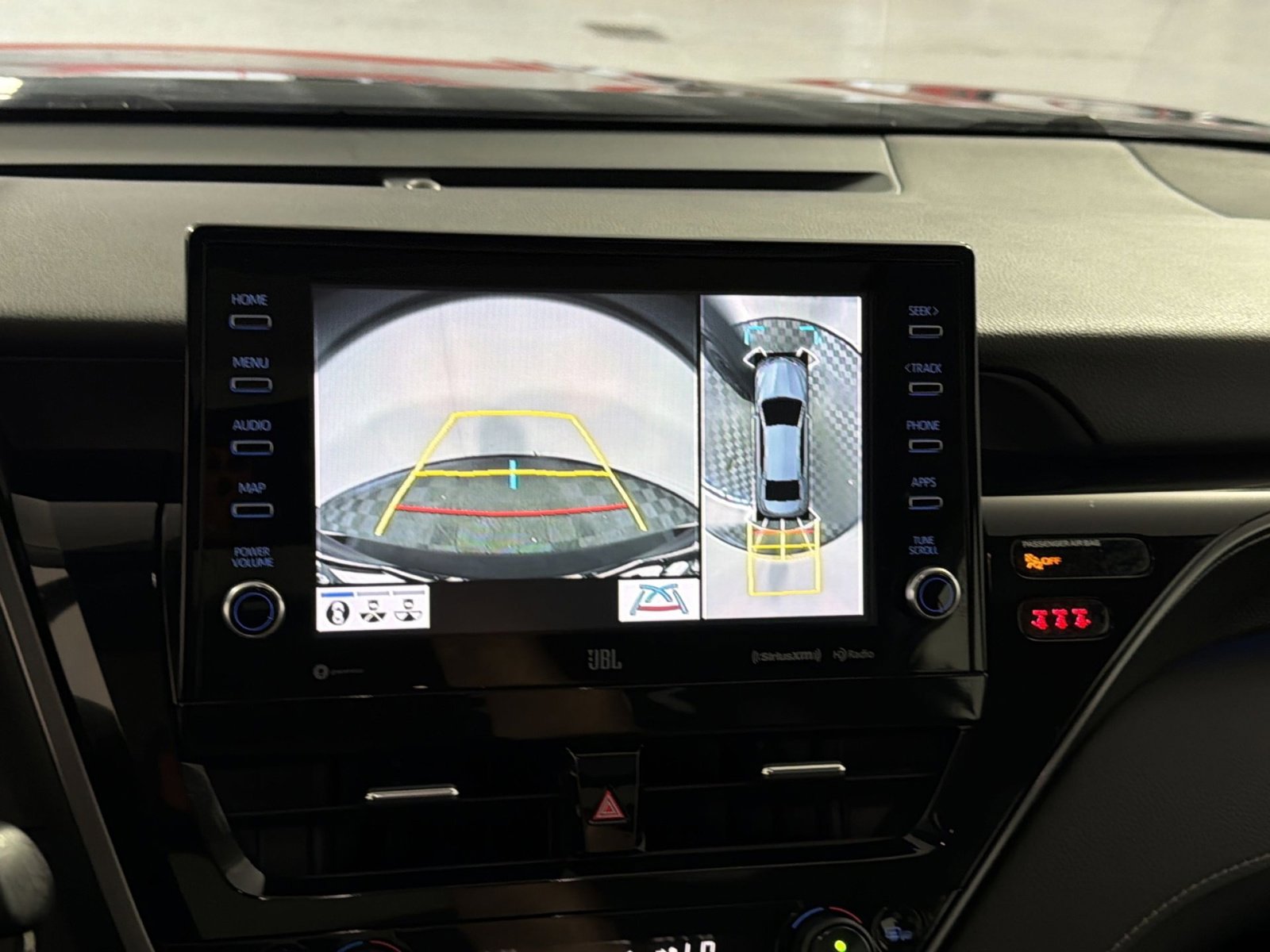 Used 2022 Toyota Camry XSE w/ Navigation Package image 19