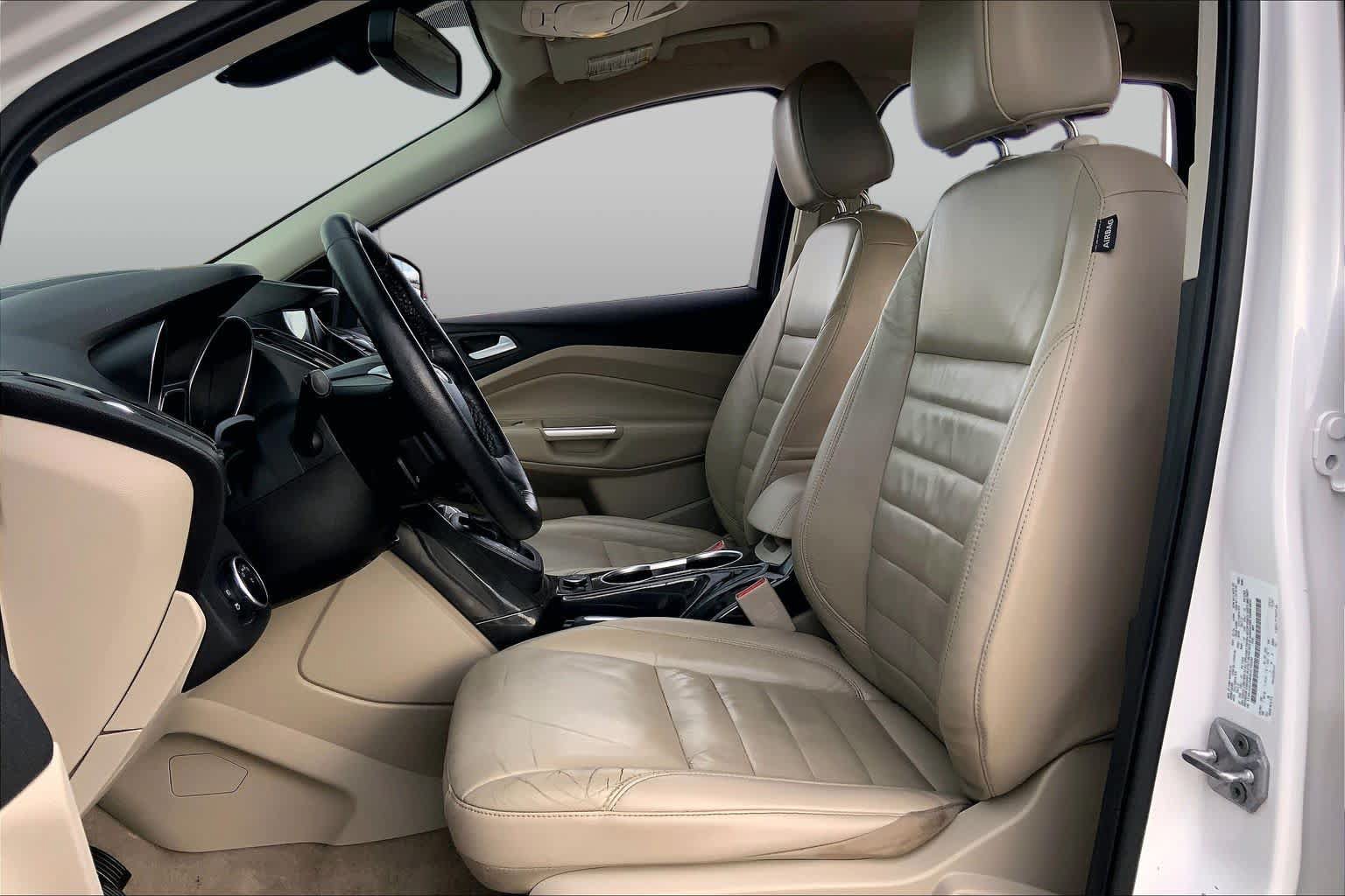Used 2016 Ford Escape Titanium FWD image 8