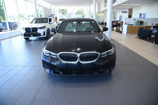 Used 2021 BMW 330i xDrive Sedan AWD/4WD image 5