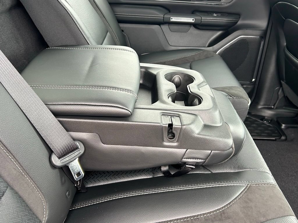 New 2025 RAM 1500 Laramie w/ Sport Appearance Package AWD/4WD image 37