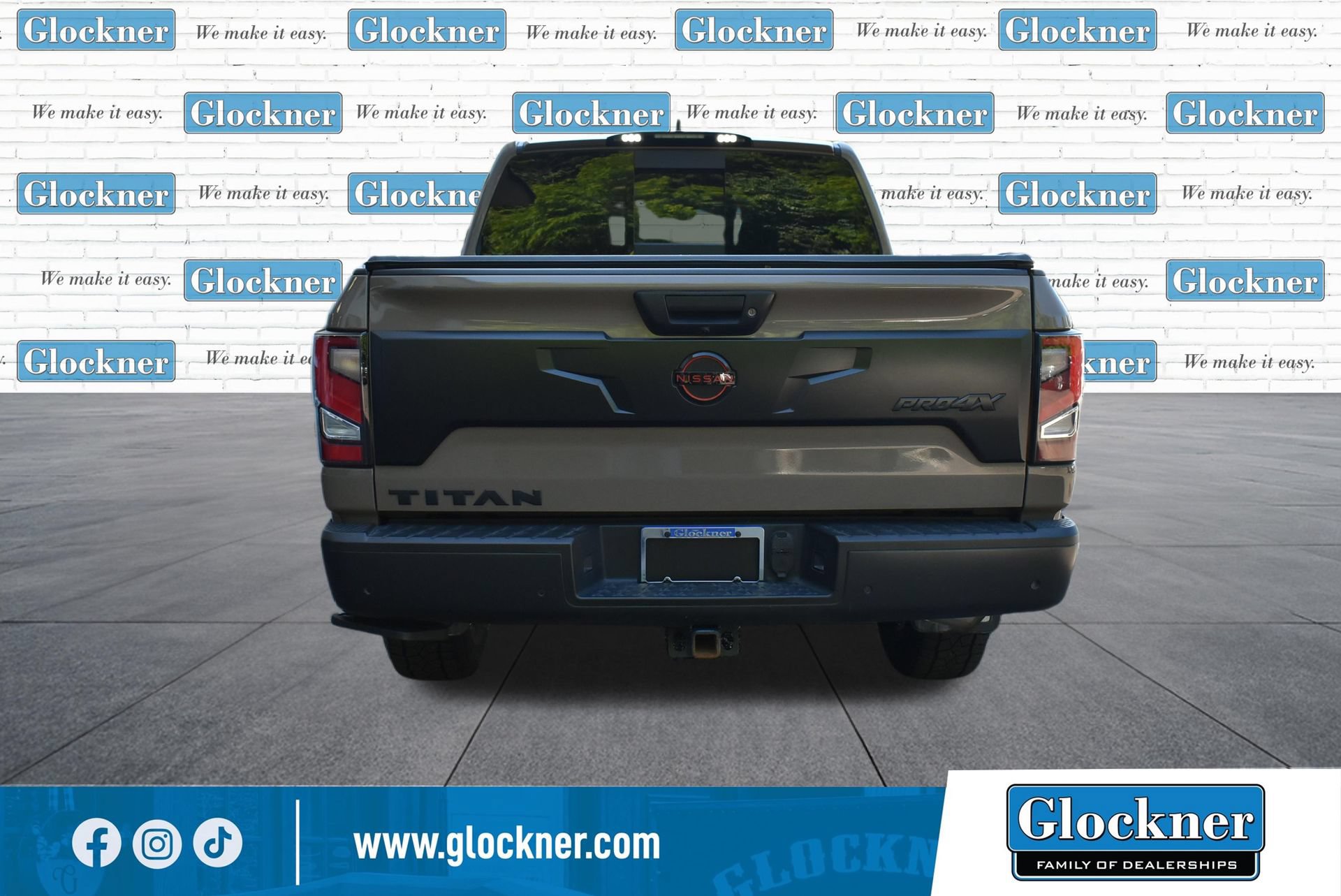 Used 2024 Nissan Titan PRO-4X w/ Pro-4x Convenience Package AWD/4WD image 7