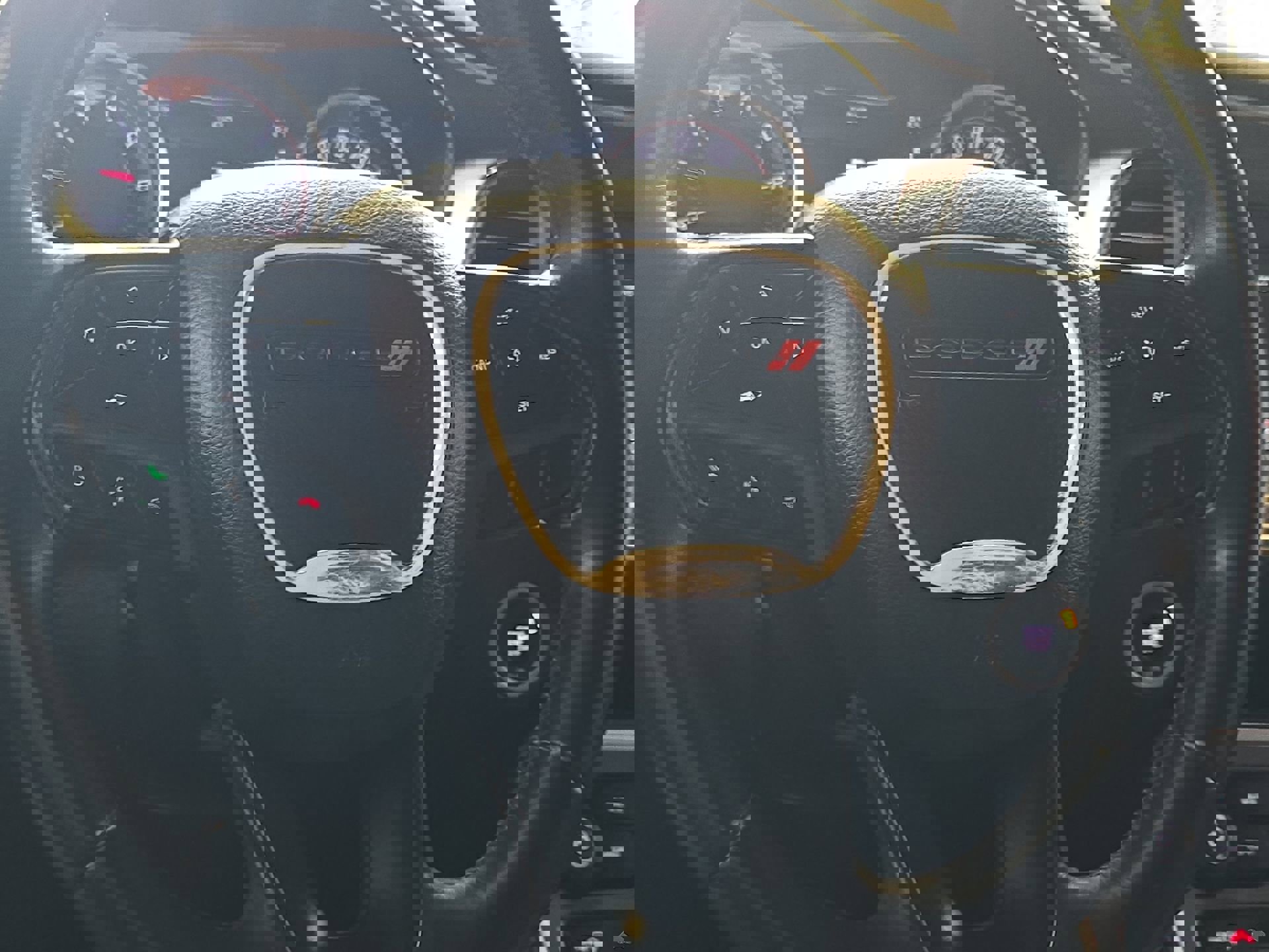 Used 2019 Dodge Challenger SXT image 14