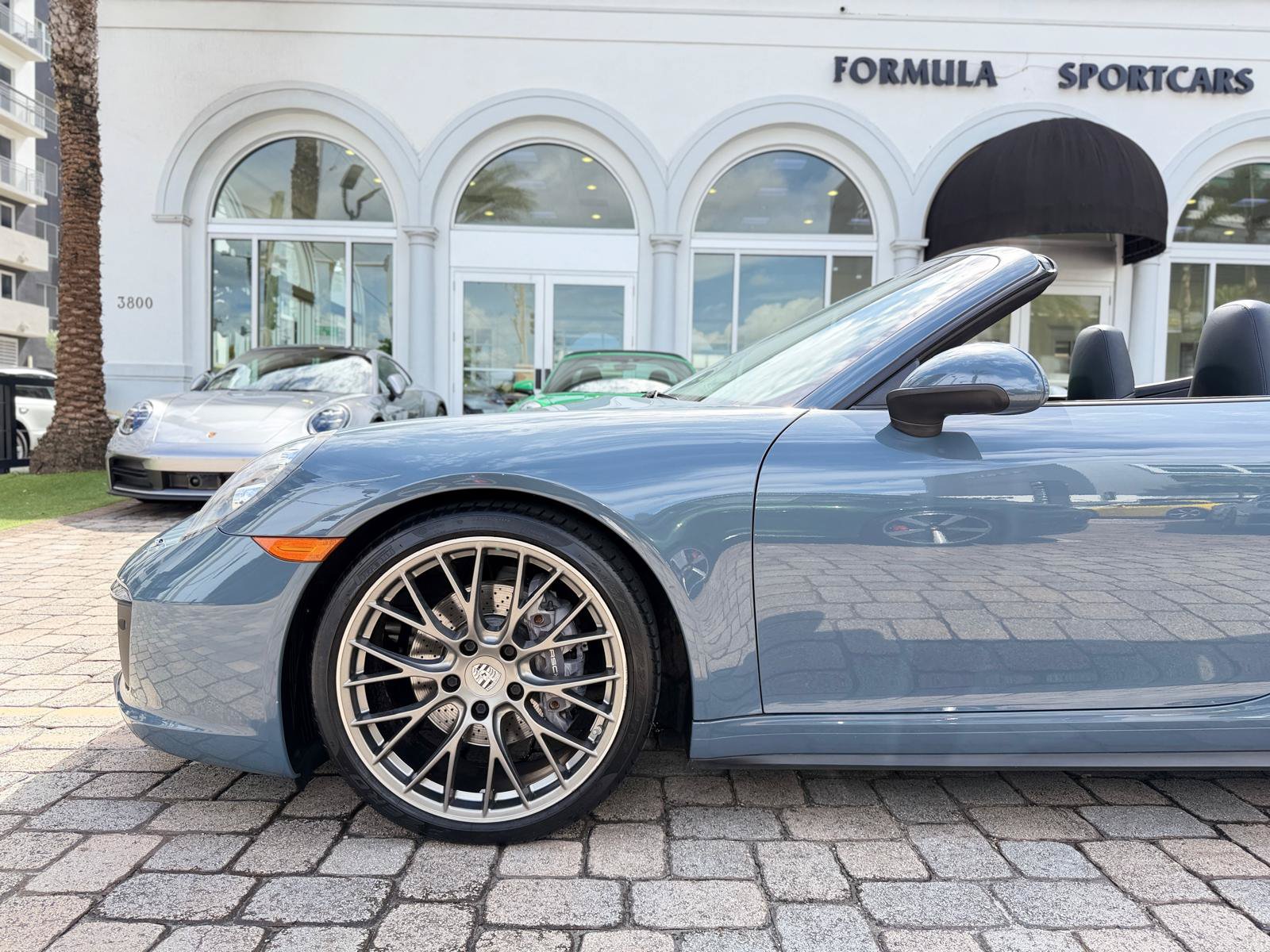 Used 2017 Porsche 911 Carrera 4 AWD/4WD image 23