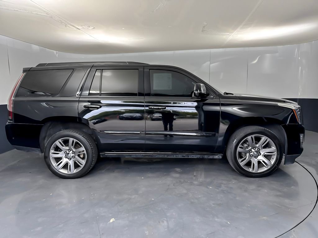 Used 2019 Cadillac Escalade Premium Luxury AWD/4WD image 2