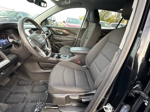 Used 2024 GMC Terrain SLE AWD/4WD image 25