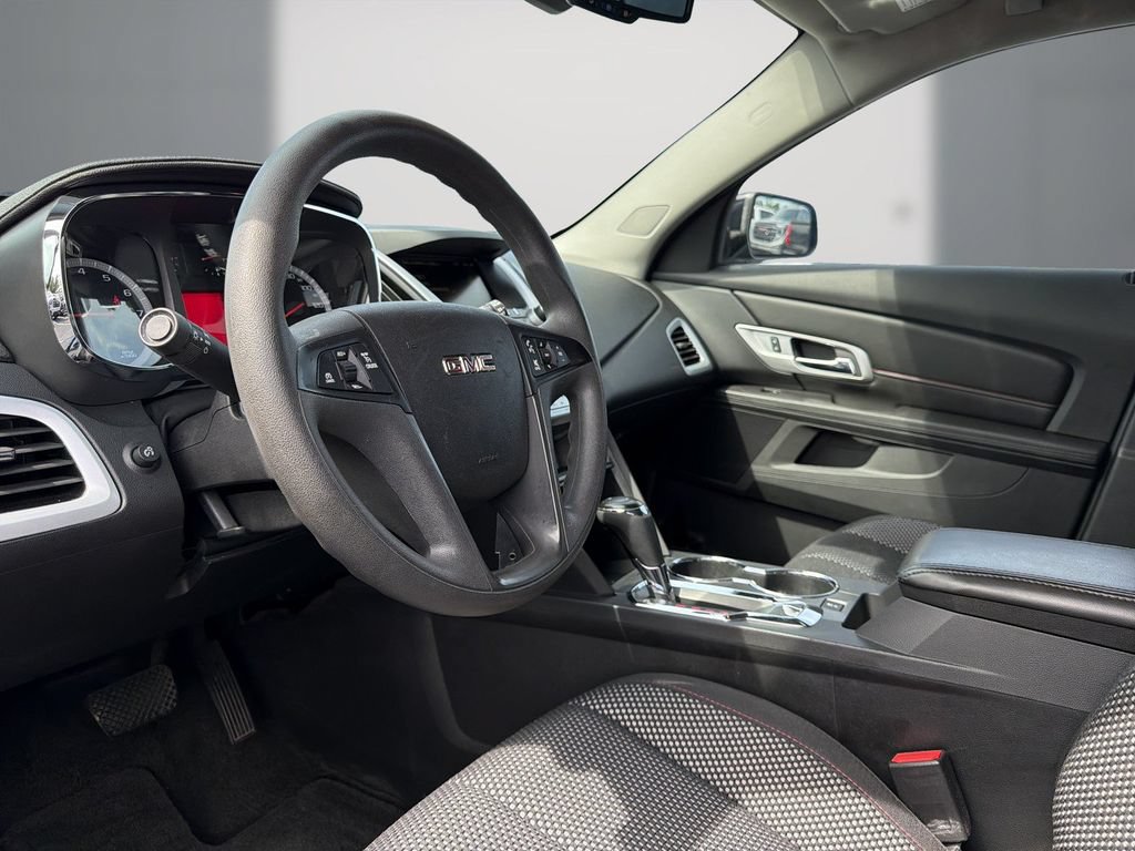 Used 2017 GMC Terrain SLE FWD image 13