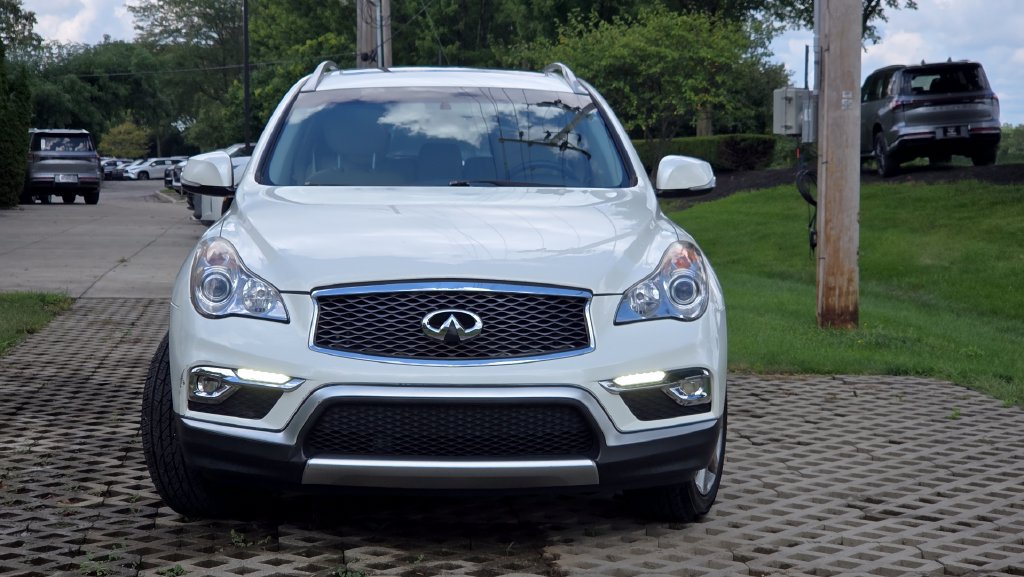 Used 2017 INFINITI QX50 AWD w/ Premium Package image 3
