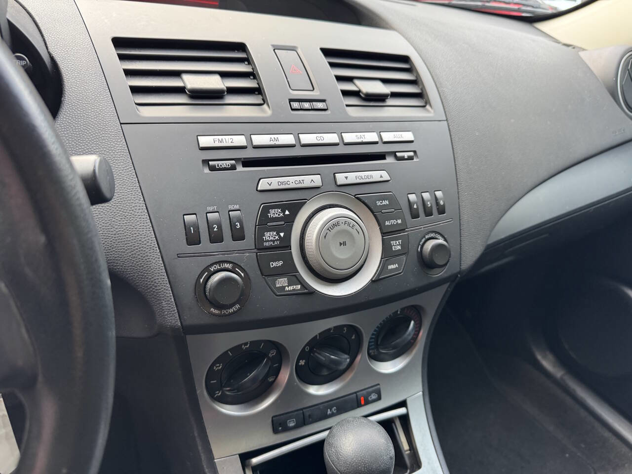 Used 2010 MAZDA MAZDA3 i Sport image 13