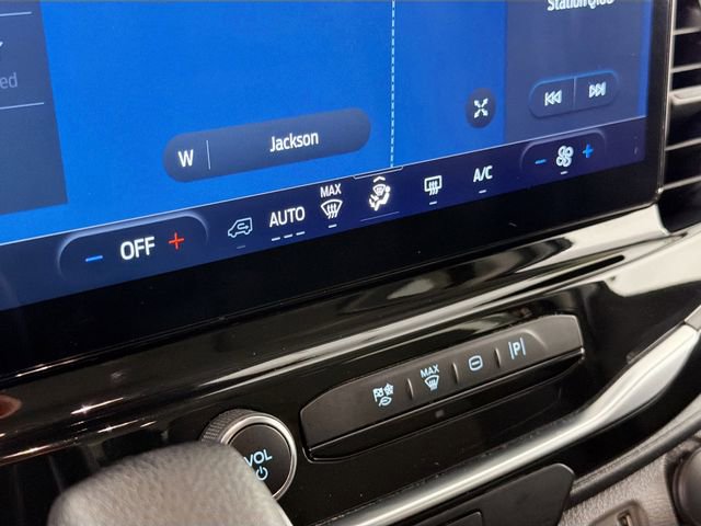 Used 2024 Ford Transit 350 XLT image 16