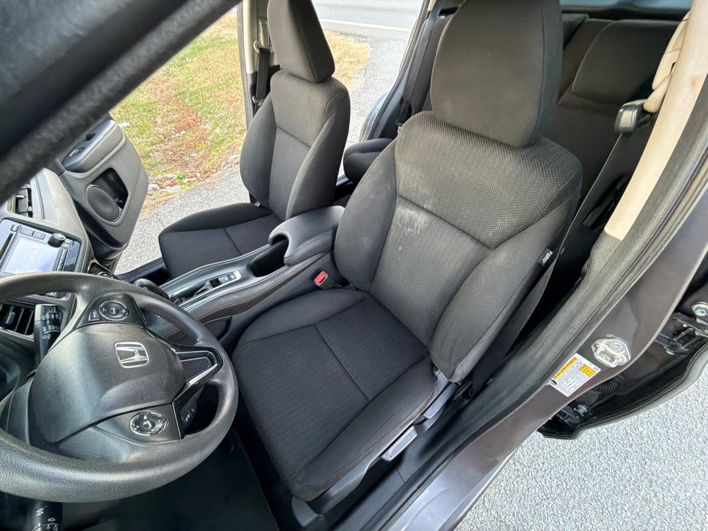 Used 2018 Honda HR-V LX image 28