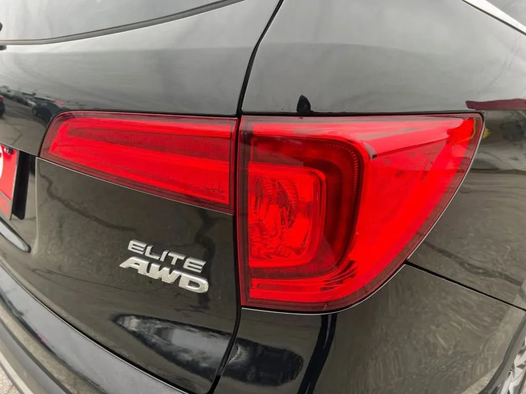 Used 2017 Honda Pilot Elite image 38