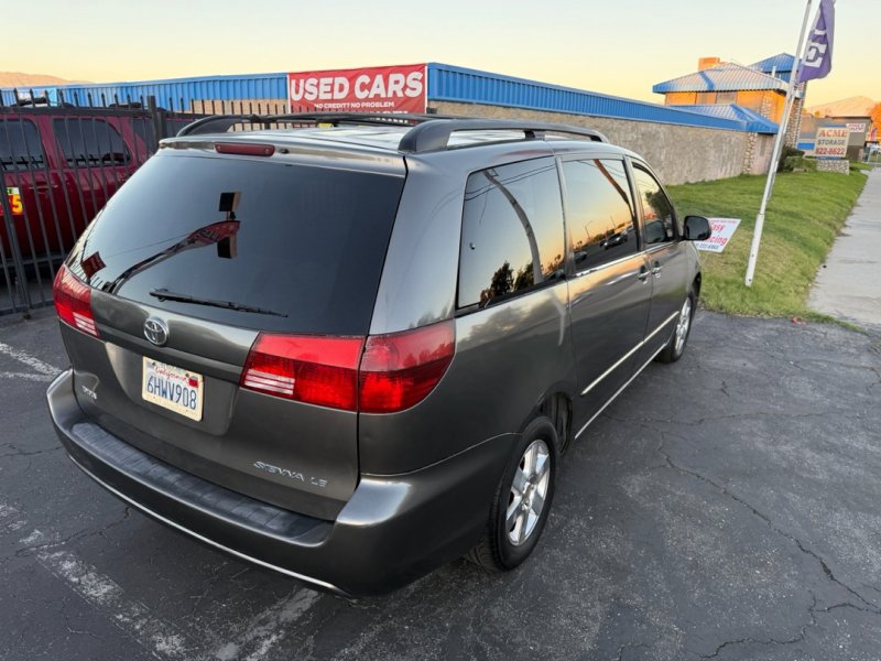 Used 2005 Toyota Sienna CE image 6